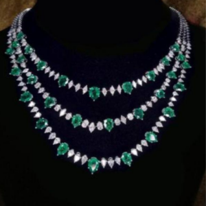 Emerald Royale Diamond Set